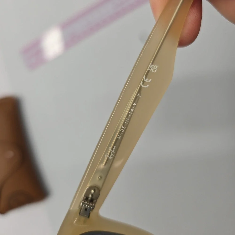 Ray Ban Wayfarer Reverse Sunglasses Beige Blue Lens RBR0101S 6710/72 50-22 145